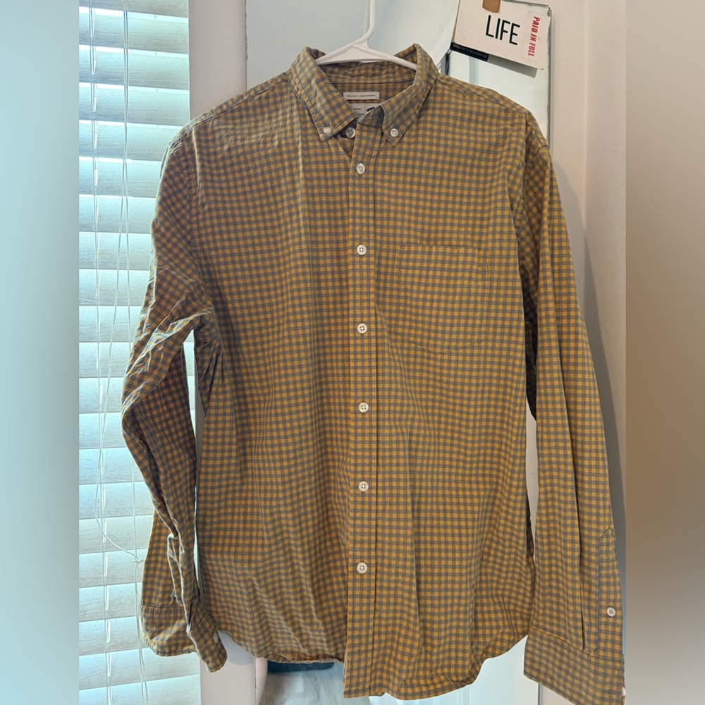 Old Navy Men's Plaid Shirt - yellow and gray